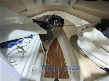 Monterey Boats 214 FSC Sport Boat