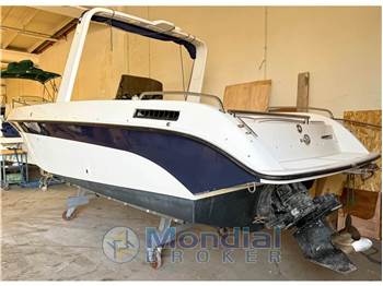 Manò Marine Manò 2350 Nesis