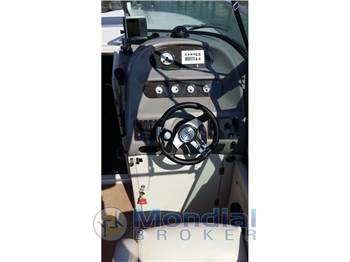 Chaparral 2550 Sport (Diesel)