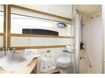 Pershing Spa 56