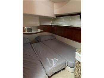 Pershing Spa 52