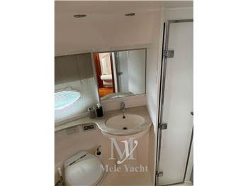 Pershing Spa 52