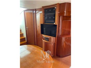 Pershing Spa 52