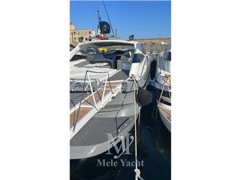 Pershing Spa 52
