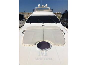 Azimut 62 fly