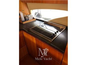 Azimut 62 fly