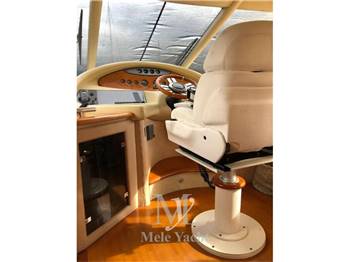 Azimut 62 fly