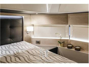 Cranchi Eco Trawler 43