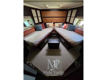 Azimut 62S