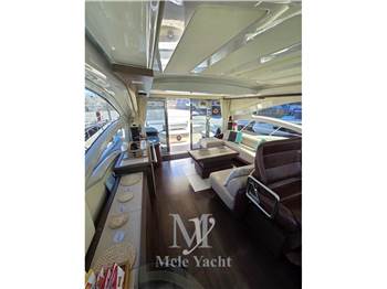 Azimut 62S