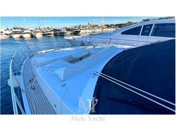 Azimut 72 Fly