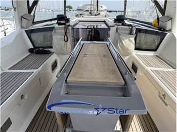 BENETEAU Oceanis 41.1