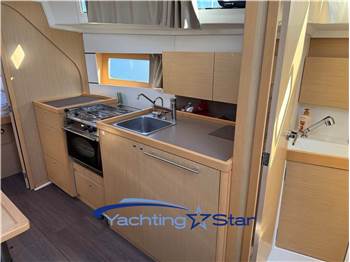 BENETEAU OCEANIS 38