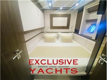 Azimut 86S
