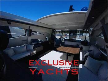 Azimut 86S