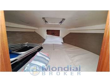 Bertram 28 Convertible