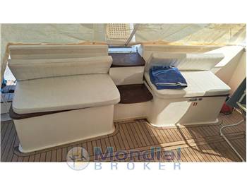 Ferretti 460