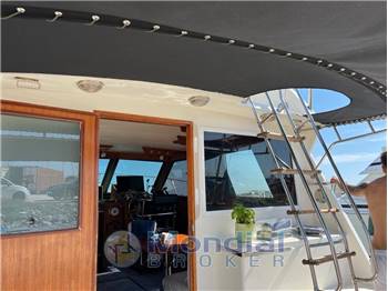 Hatteras 37 Fly