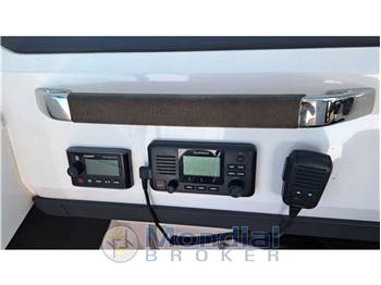 Axopar 28 Sun  Top Brabus