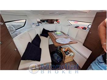 Jeanneau Cap Camarat 10.5 HT