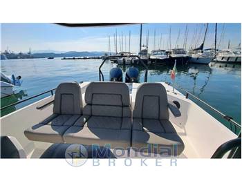 Axopar 28 T Top Brabus