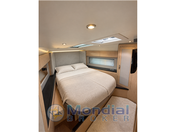 BENETEAU MONTECARLO 52 FLY