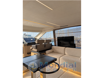 BENETEAU MONTECARLO 52 FLY
