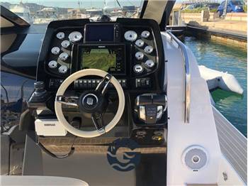 Noah 36 Cabin