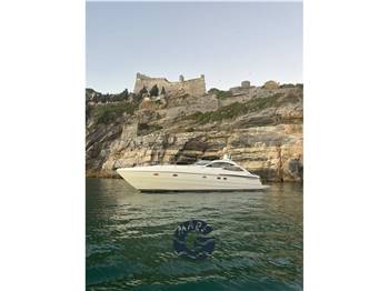 Pershing 52