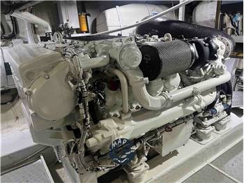 Pershing 52