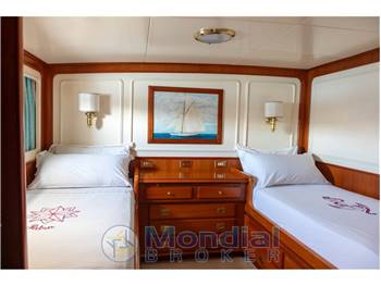 Hall russell & co Navetta classica