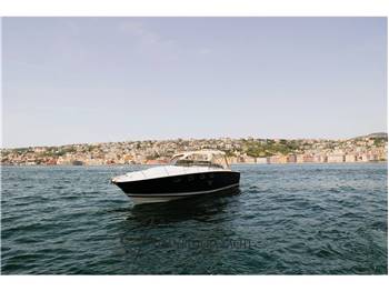 Tornado 38 Flush Deck