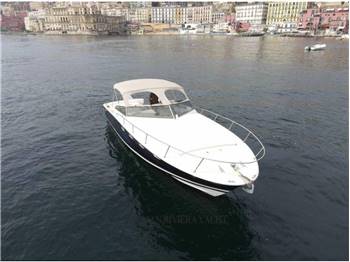 Tornado 38 Flush Deck