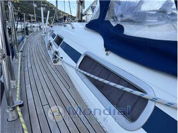 Bavaria 44