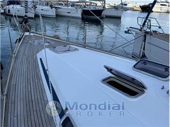 Bavaria 44