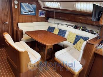 Bavaria 44
