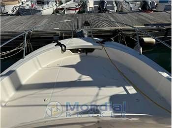 JEANNEAU Cap Camarat 715 WA