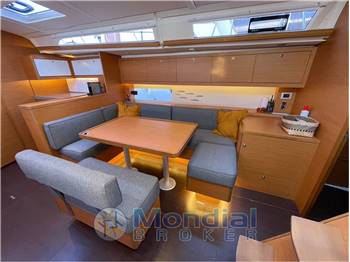 Dufour 470
