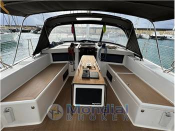 Dufour 470