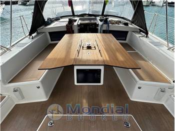 Dufour 470