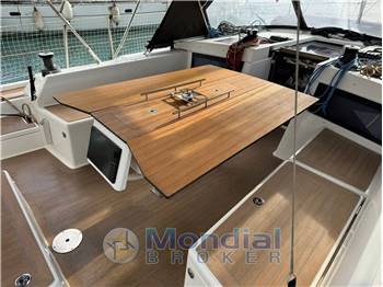 Dufour 470