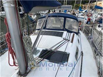 BENETEAU OCEANIS 323