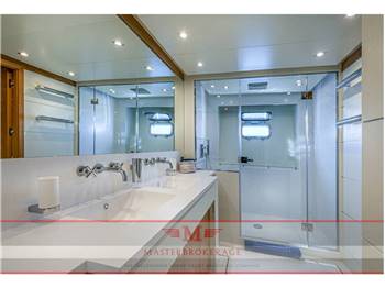 GUY COUACH YACHTS 37 metri