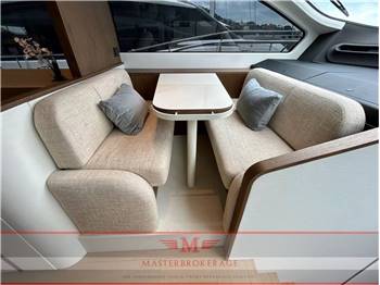 Azimut 72 fly