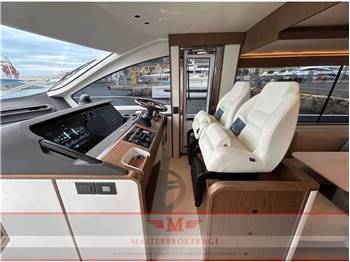 Azimut 72 fly