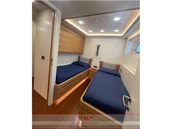Cantiere delle marche Darwin class 86’