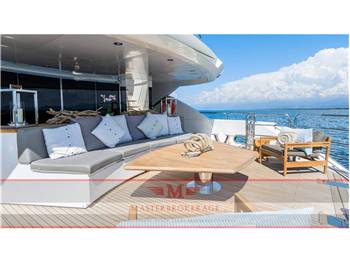 Sunseeker 131 - yacht