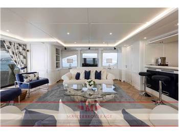 Benetti Classic 120