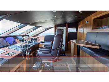 Sunseeker 131 - yacht