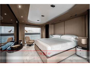 Azimut yachts Grande 27 metri